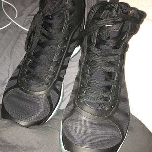 APL Boomers Basketball shoes